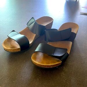 Eric Michael Liat black leather sandal.  Size 39